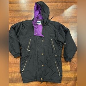 Vintage Fera Skiwear Ladies Ski Coat Jacket Snow Belted Size 8 Black